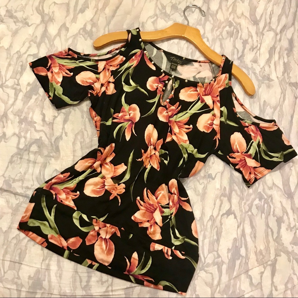 🆕 Thalia Sodi®️XS Floral Top